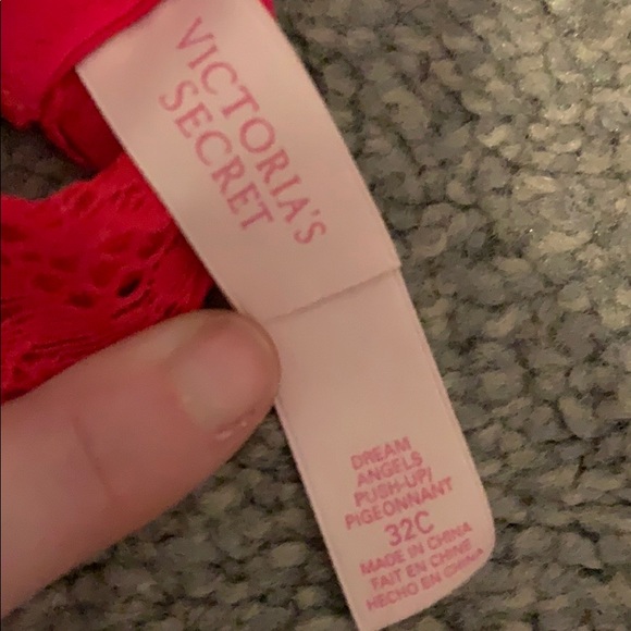 Victoria’s Secret bra - Picture 5 of 7